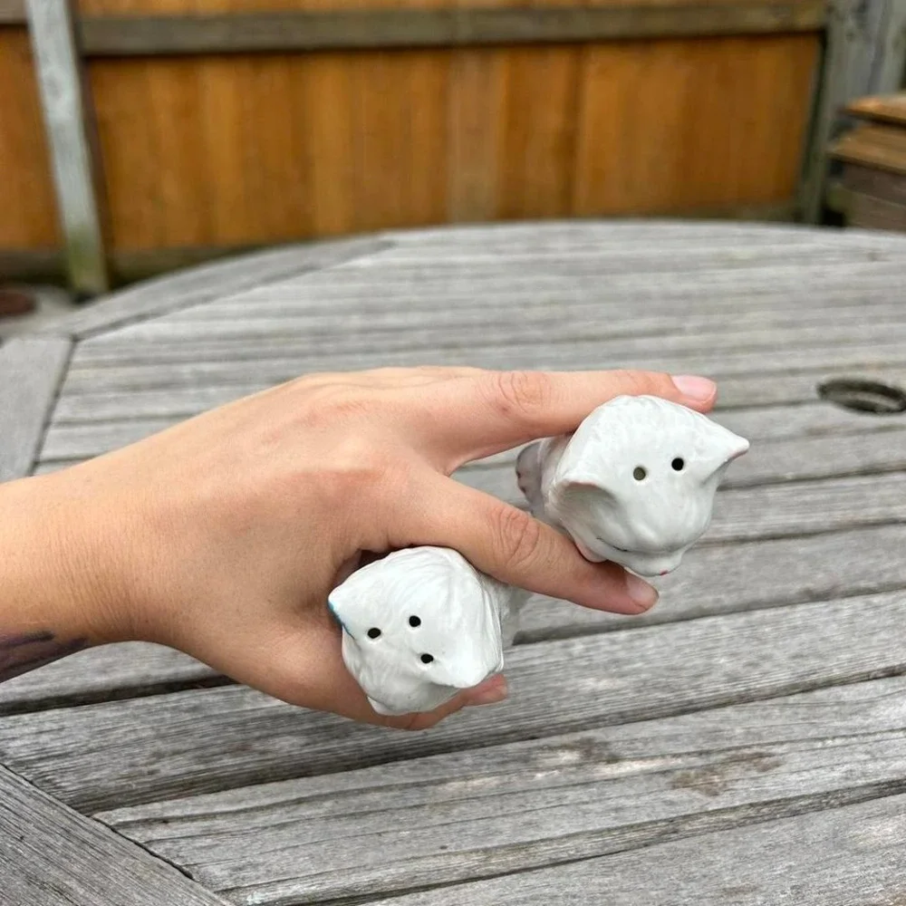 Vintage White Persian‎ Cat Pink Blue Bows Ceramic Salt Pepper Shakers